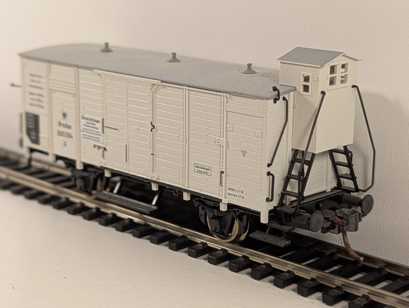 Roco – Insulated Box Car (Wärmeschutzwagen), K.P.E.V. (H0 Gauge)