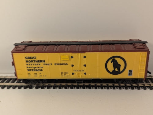 Athearn HO Gauge Western Fruit Express Refrigerator Car WFEX 8058