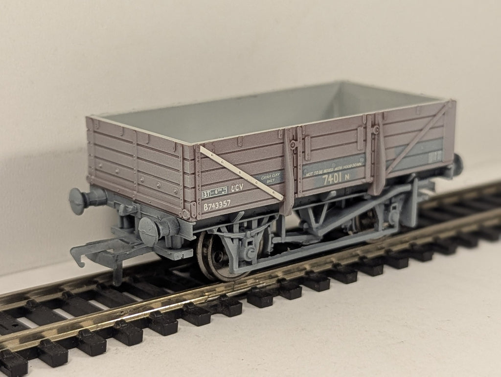 Bachmann OO Gauge China Clay Wagon without Hood Goods Wagon B743357