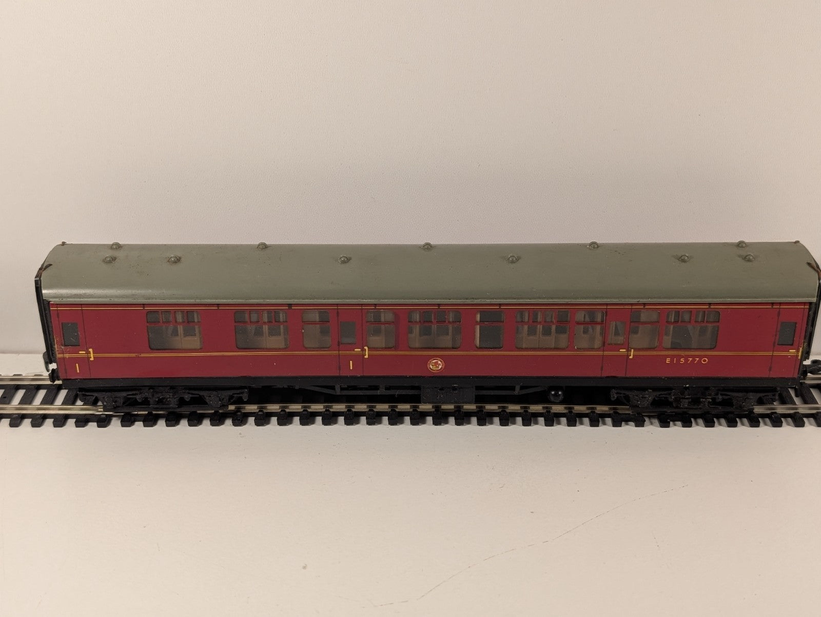 Hornby Dublo 4053 Passenger Corridor Coach BR Maroon E15770