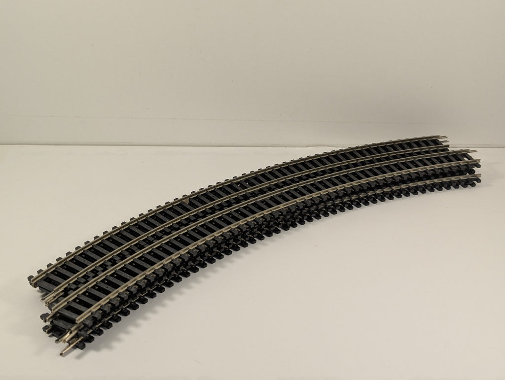 Hornby OO Gauge R607 2nd Radius Double Curve Track