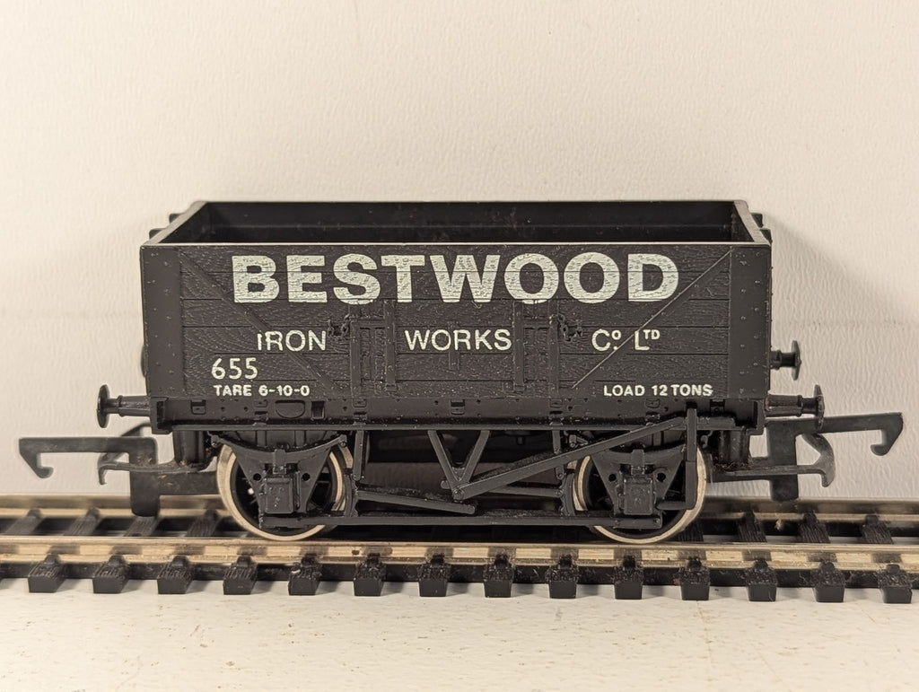 Hornby OO Gauge 7 Plank Wagon 'Bestwood Iron Works' Goods Wagon 655 Black R010