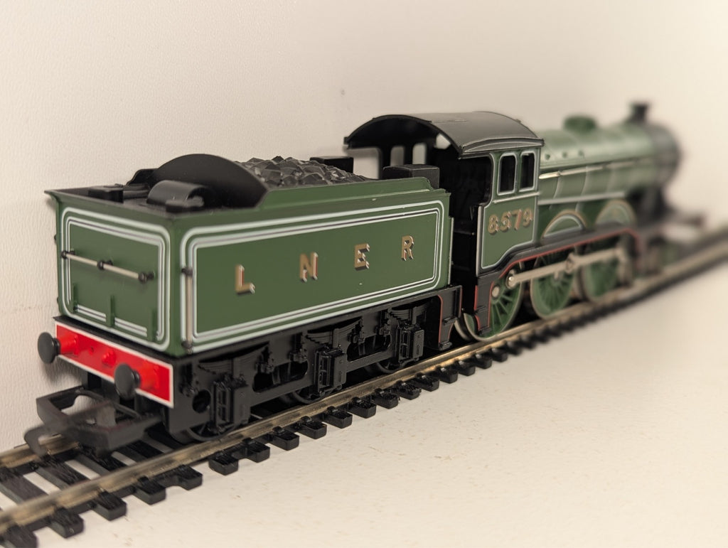 Hornby R284 LNER Class B12/3 4-6-0 Steam Locomotive OO Gauge - Boxed