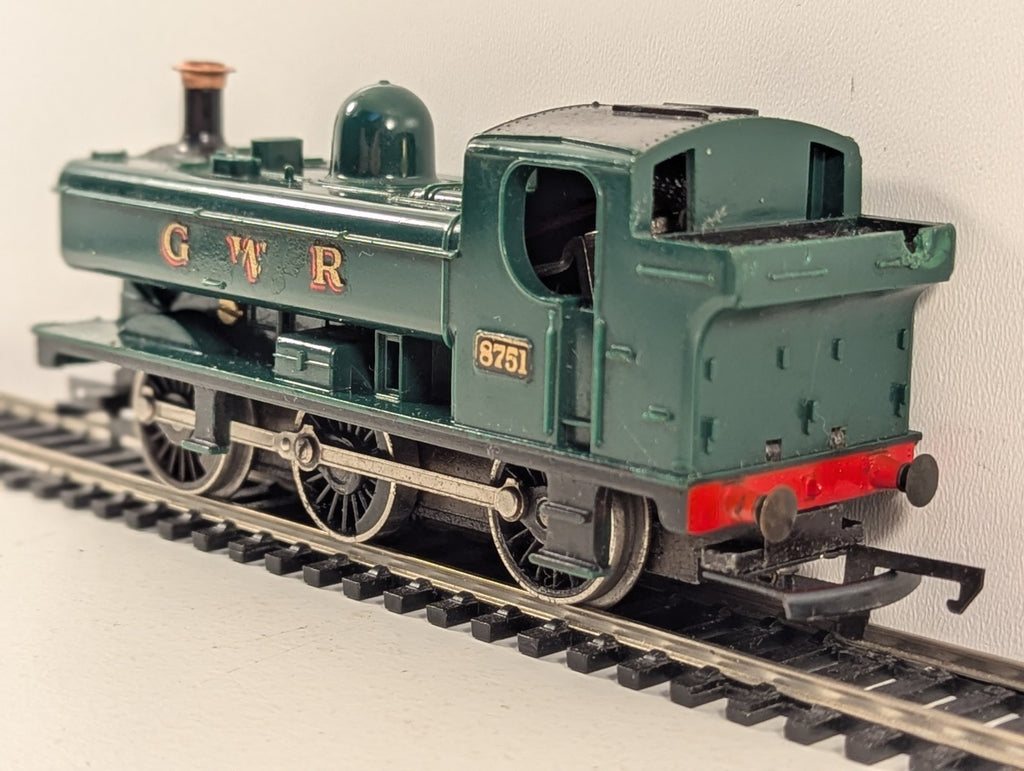 Hornby R041 OO Gauge GWR 57xx Pannier Tank Loco