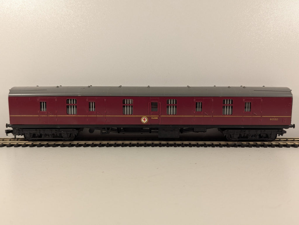 Tri-ang OO Gauge BR Maroon Mk1 Full Brake Coach
