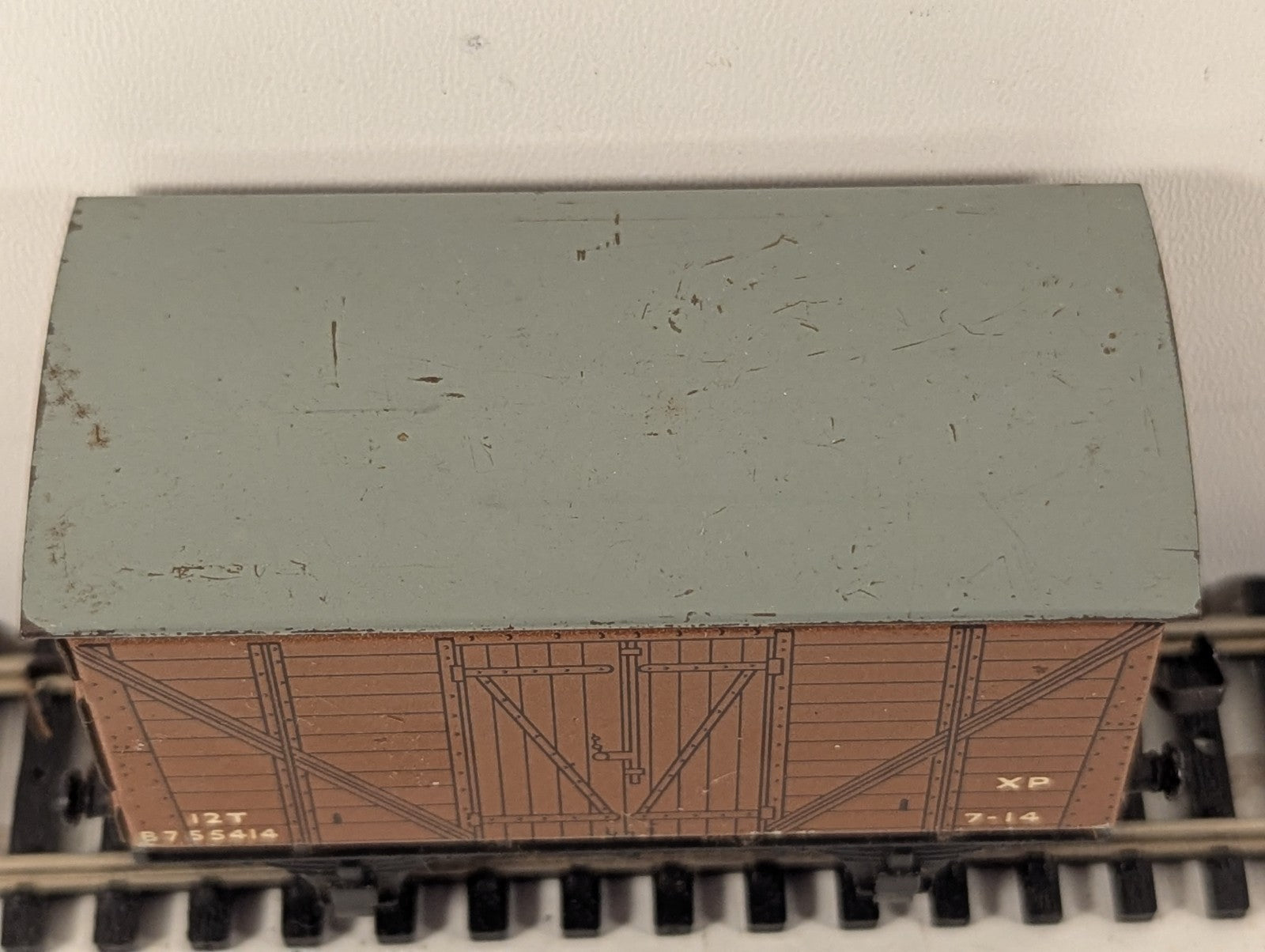 Hornby Dublo BR 12 Ton Goods Wagon B755414 Bauxite Brown OO Gauge