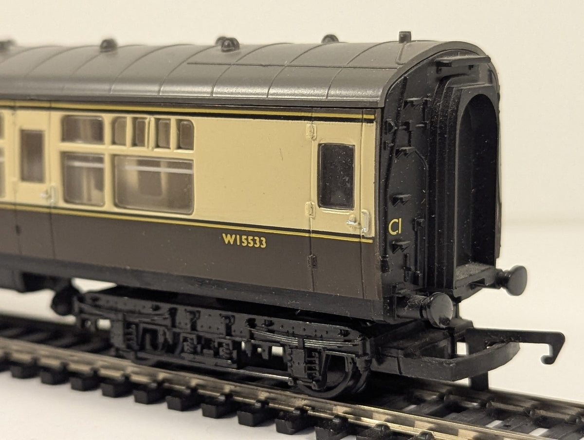Hornby OO Gauge Collett Corridor Composite Coach Passenger Coach W15533