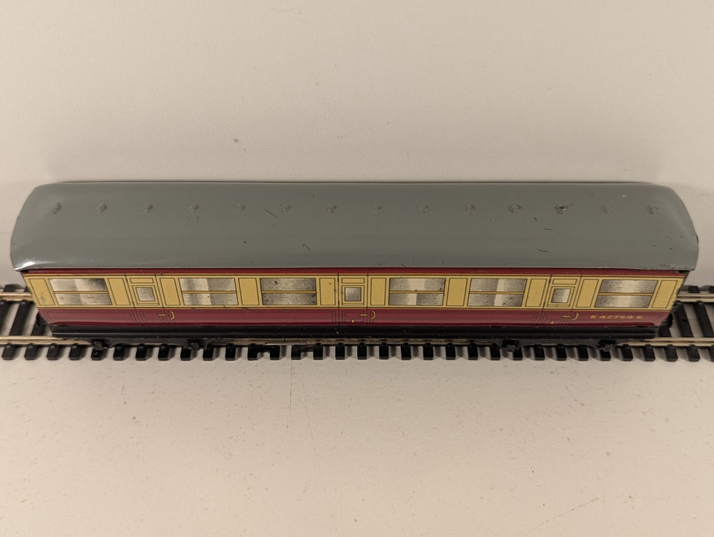 Hornby Dublo OO Gauge Tinplate Coach No. E42759E