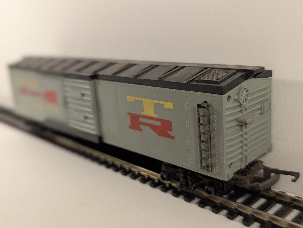 Tri-ang OO Gauge Transcontinental Bogie Box Car Goods Wagon TR 2703