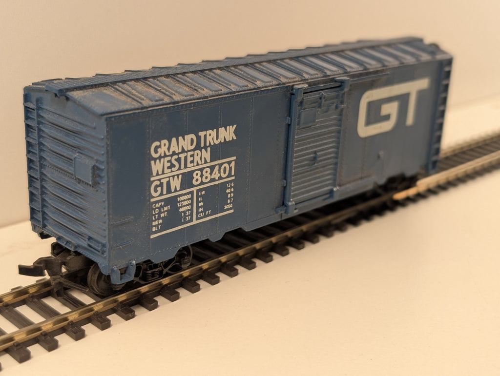 Lionel HO Scale Grand Trunk Western Boxcar