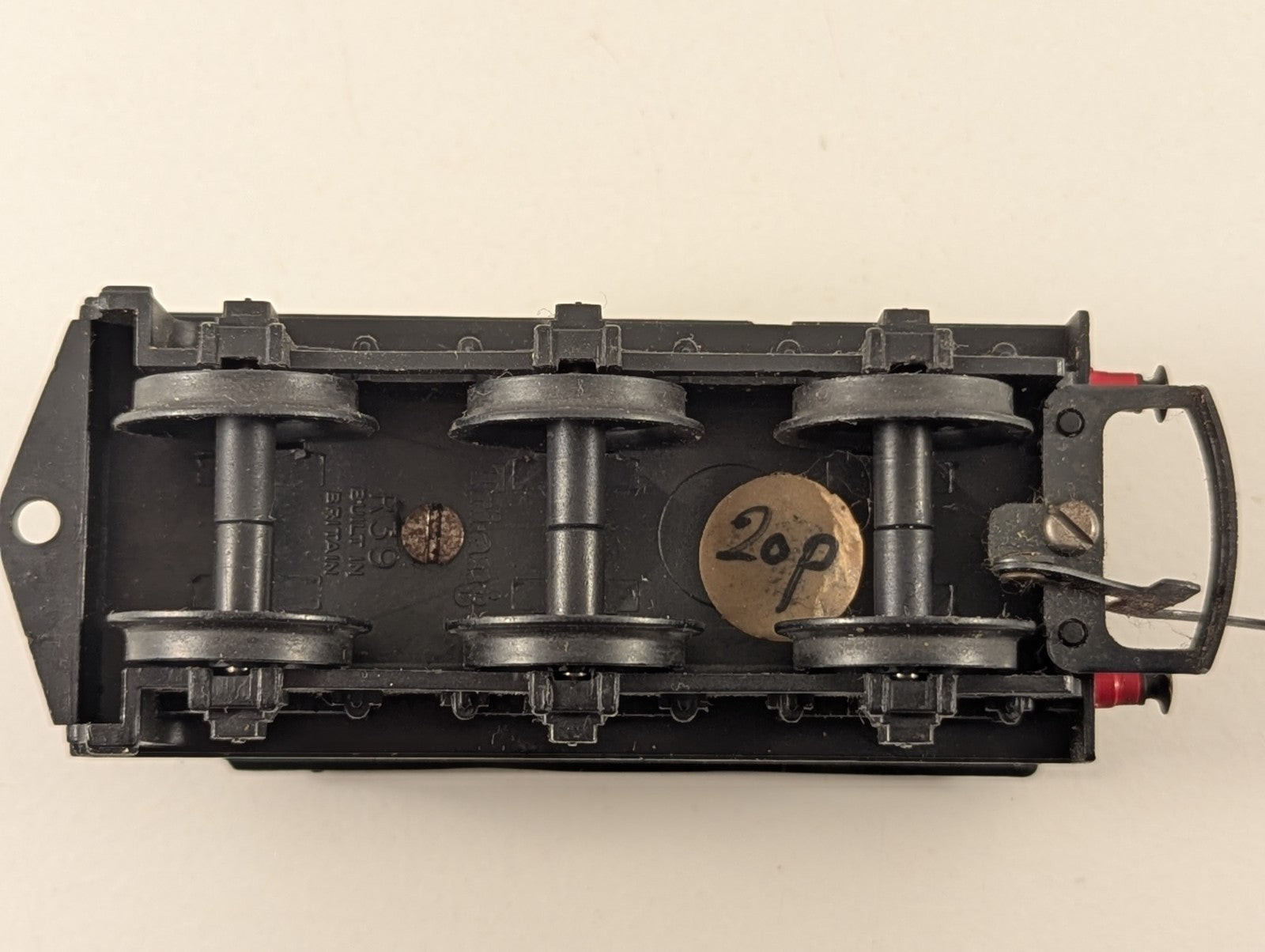 Tri-ang R39 OO Gauge BR Unlined Black 6-Wheeled Tender