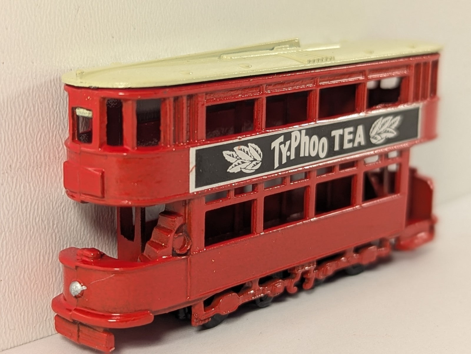 Lledo Jubilee Tram (Original E1 London Tram) Ty.Phoo Tea Red
