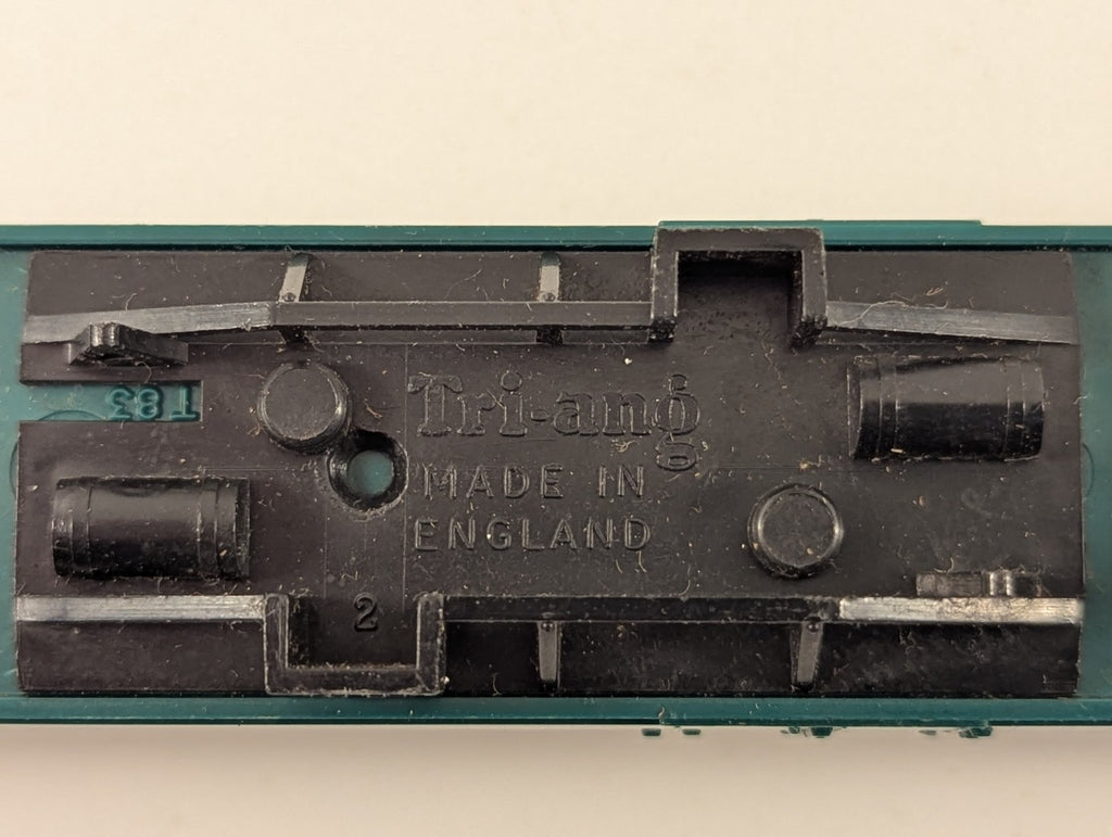 Tri-ang TT Gauge BR Southern Region Main Line Brake Second Coach