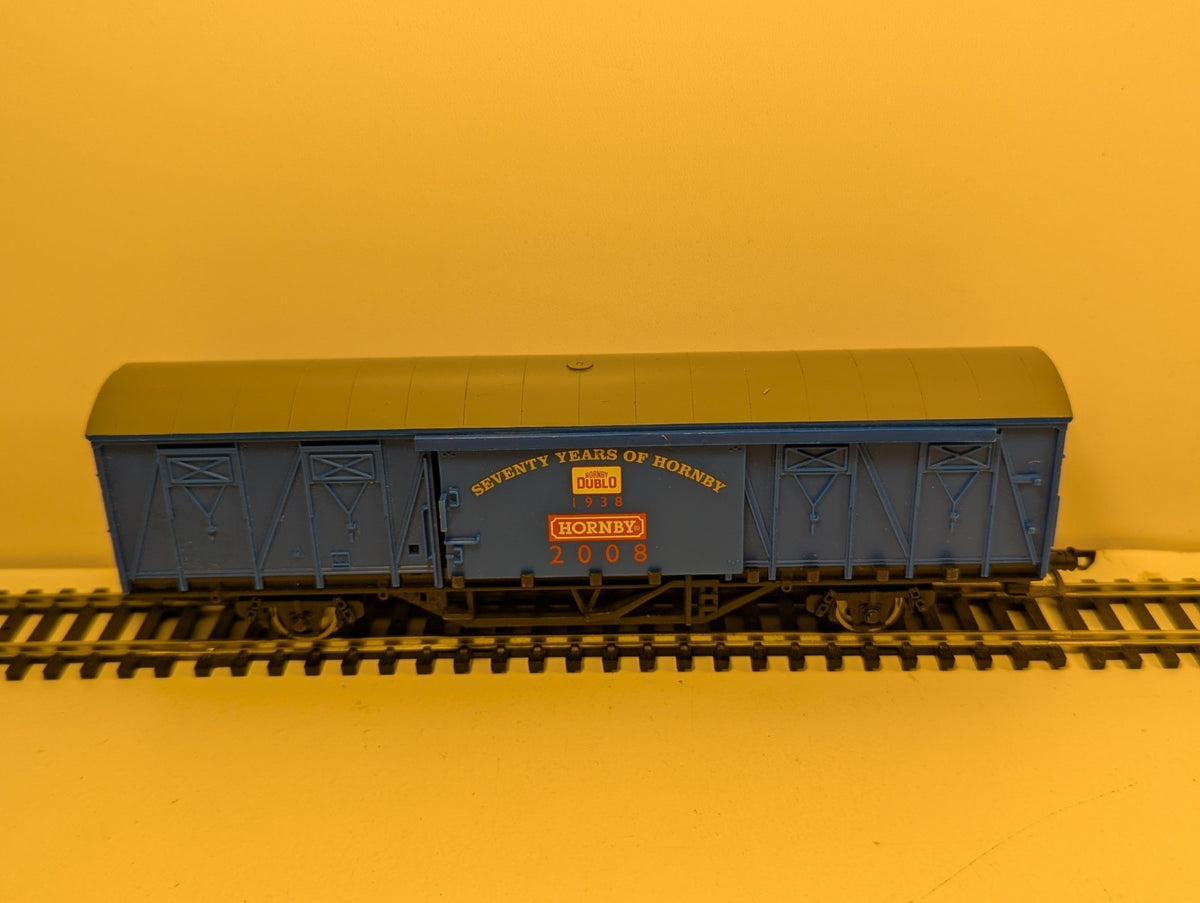 Hornby R6414 70 Years of Hornby Anniversary Wagon
