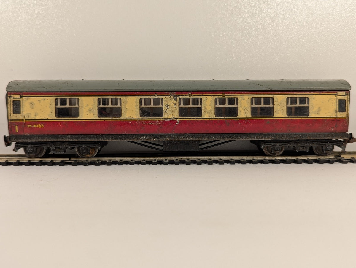 Hornby Dublo OO Gauge BR Crimson and Cream Corridor Coach Passenger Coach M4183