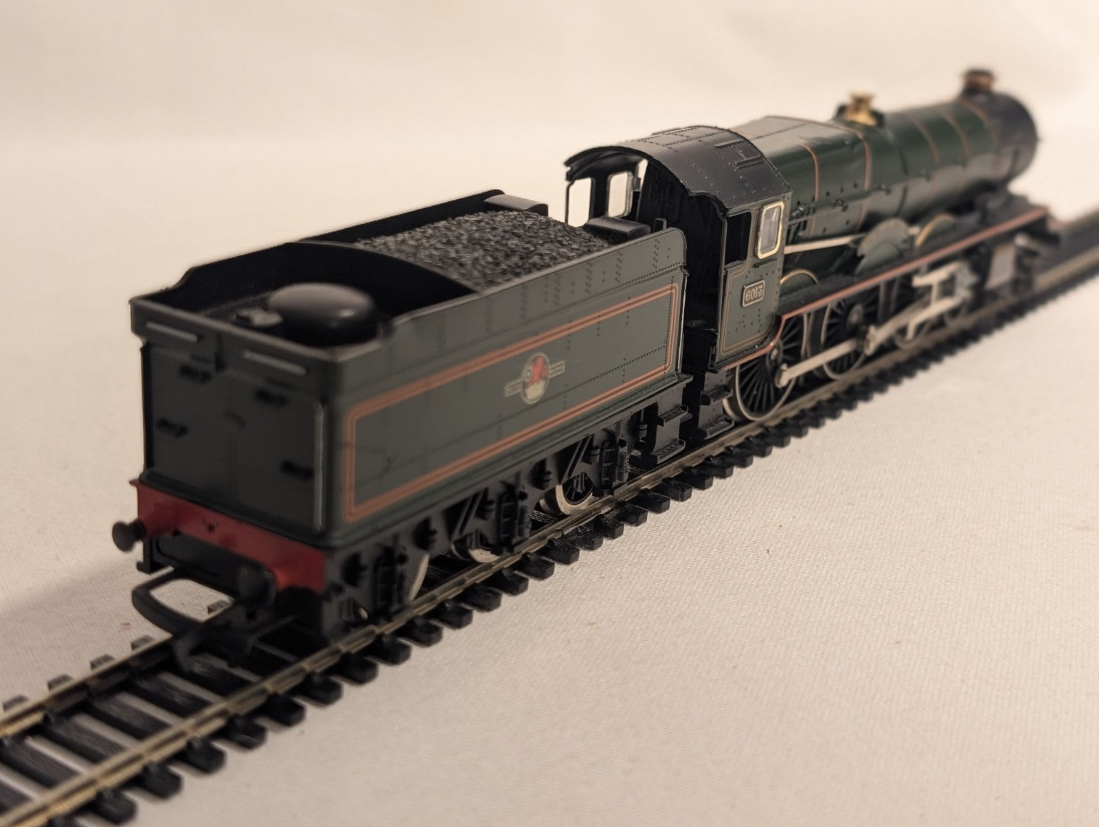Hornby Railways R349 “King Henry VIII” – King Class 4-6-0