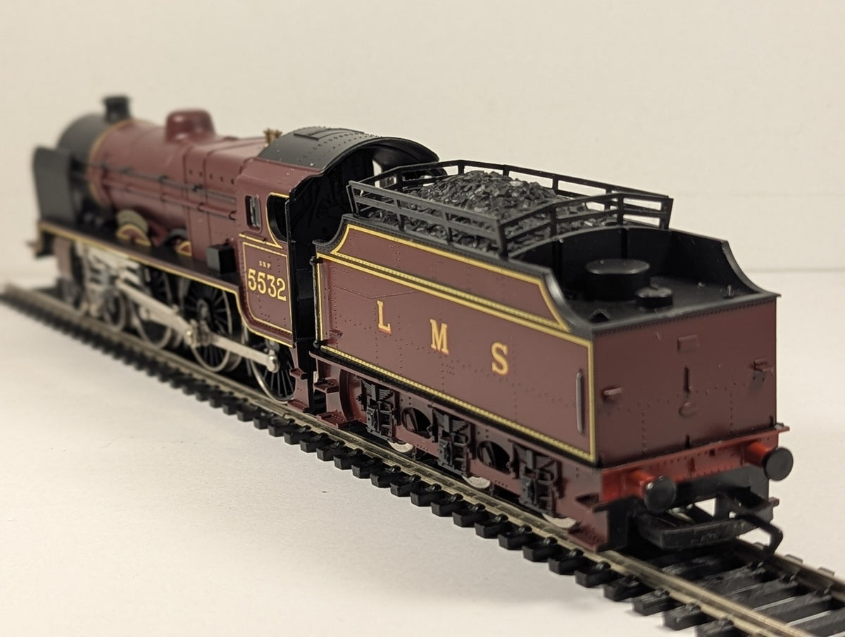 Hornby OO Gauge Patriot Class 5XP 'Illustrious' Locomotive 5532 LMS Crimson Lake