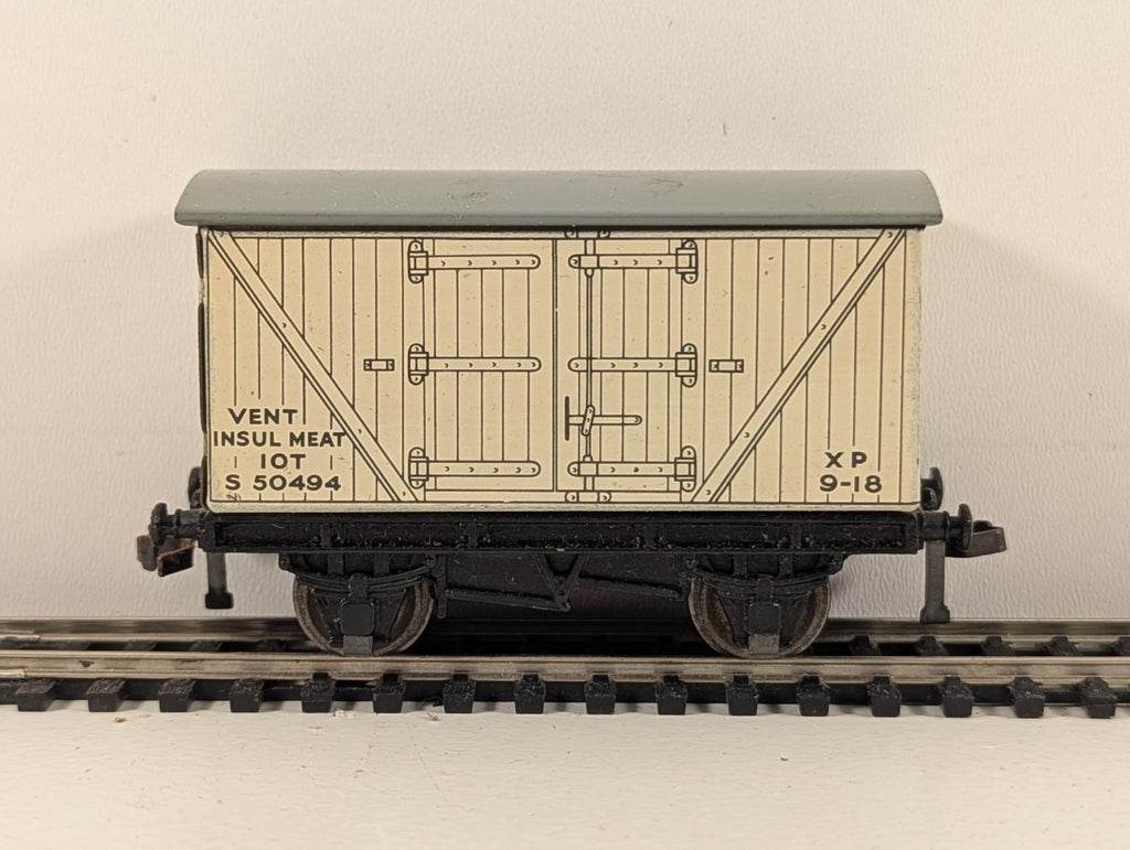 Hornby Dublo 32065 OO Gauge White D1 Meat Van - Boxed