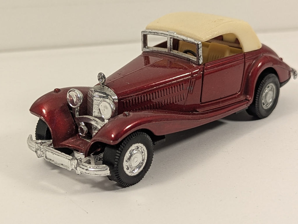 Yatming Mercedes 540K Cabriolet Die-cast Car Dark Red and Cream 8502