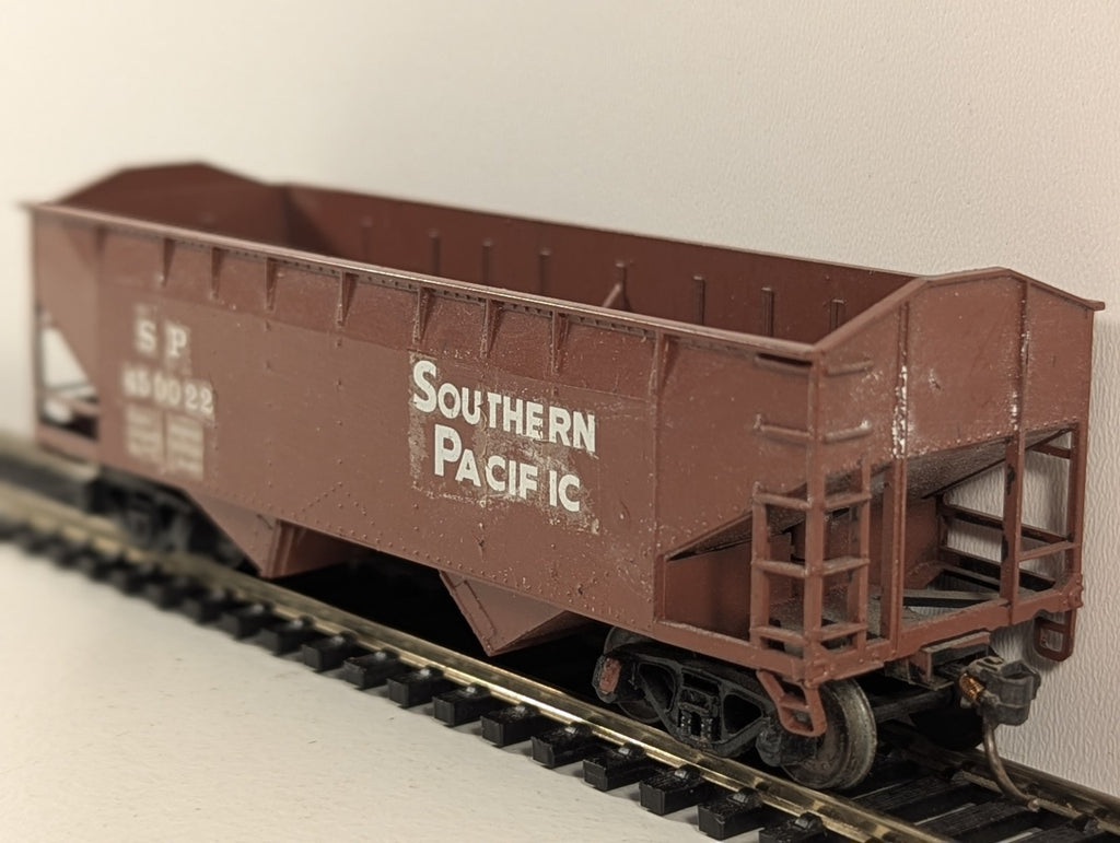 Athearn HO Gauge Southern Pacific Hopper Wagon – Renumbered