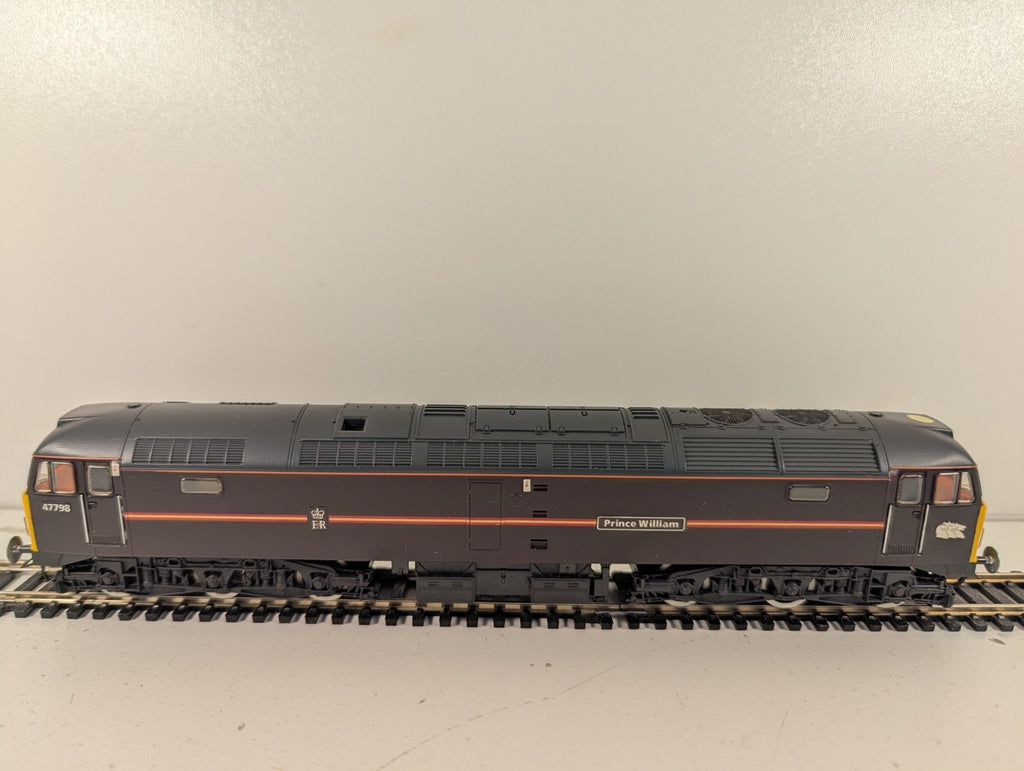 Lima Collection L204794 Class 47 47798 “Prince William” EWS Royal Train