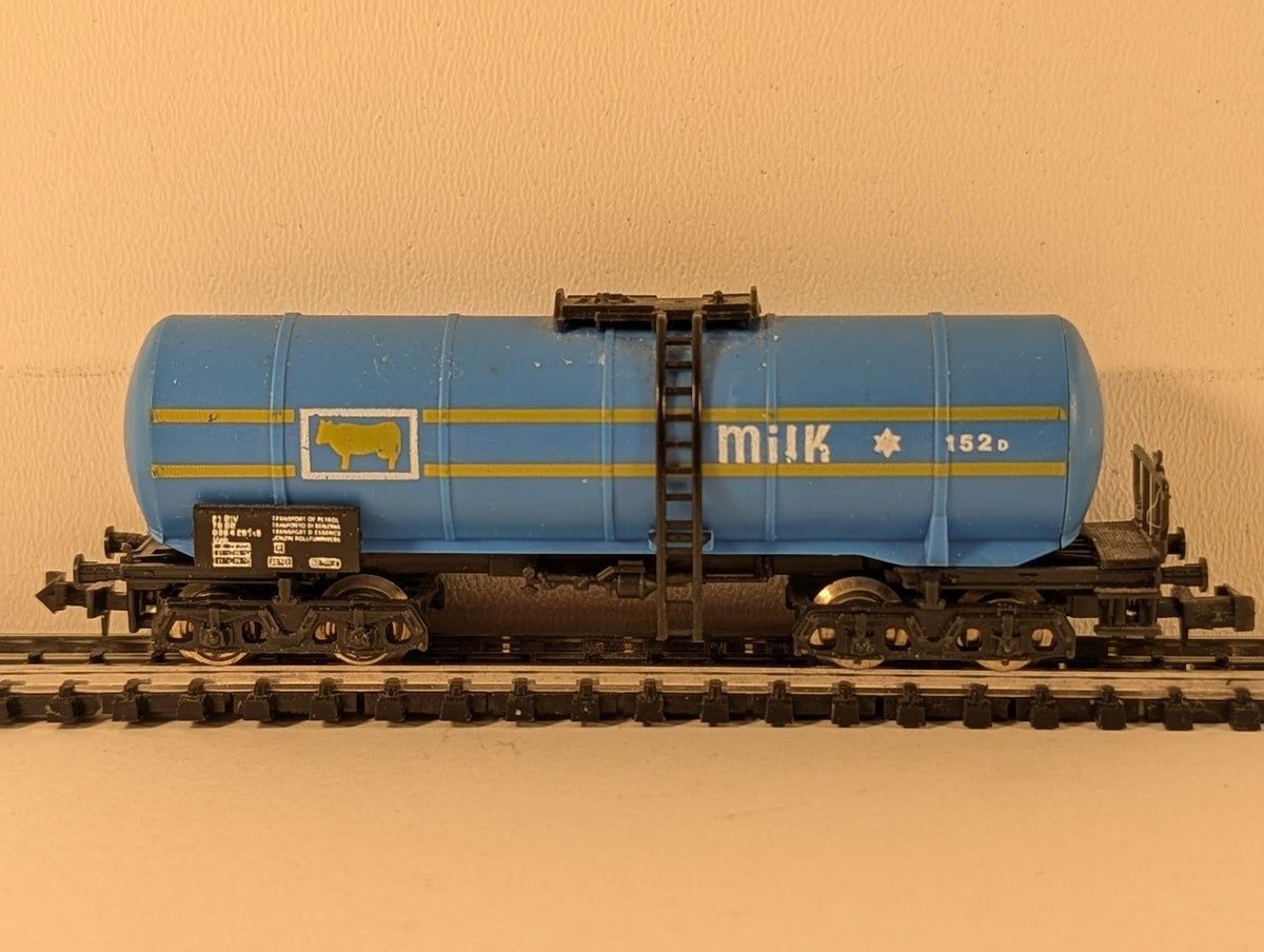 Lima N Gauge Milk Tank Wagon 152 D Blue