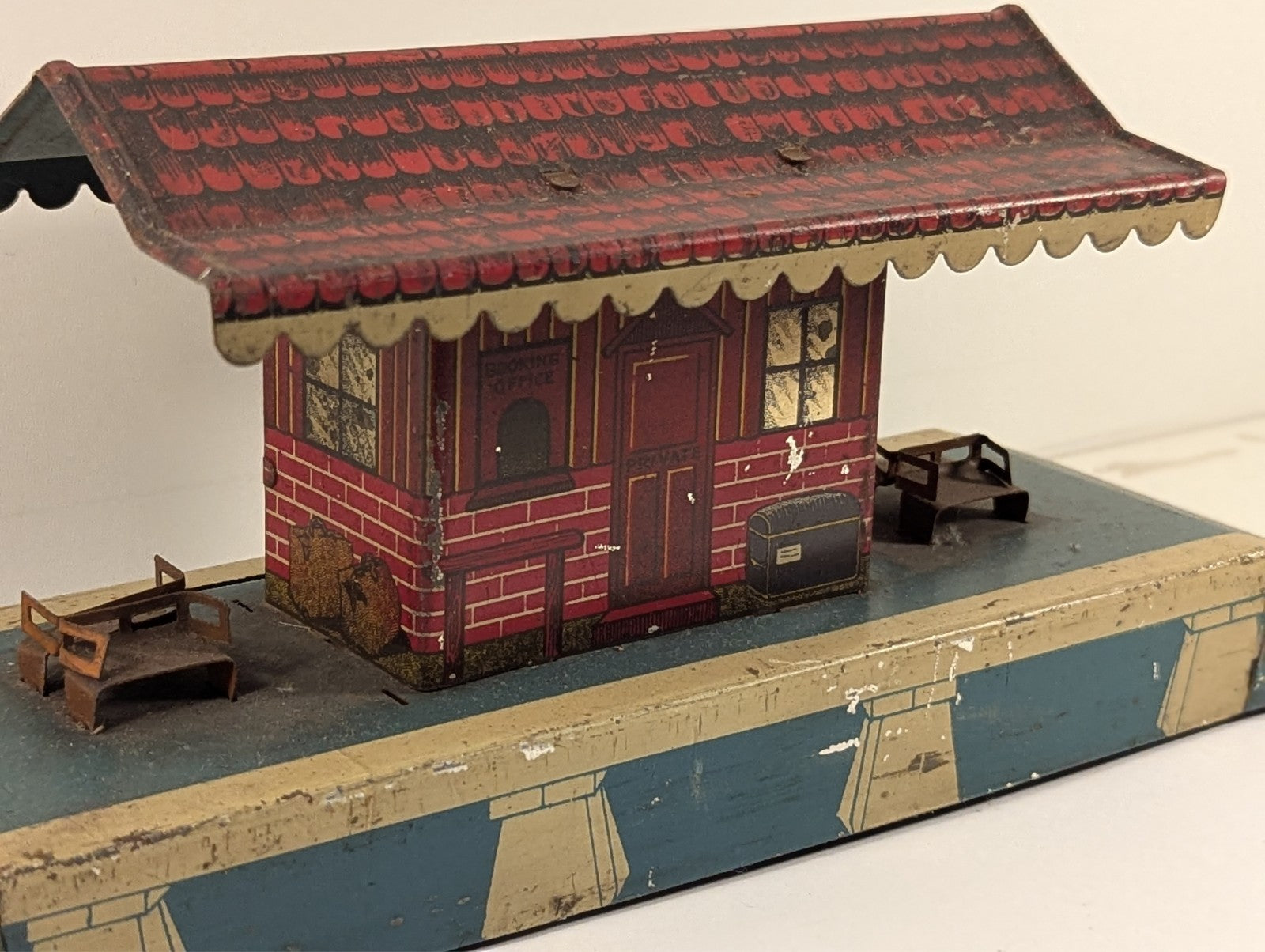 Hornby Dublo OO Gauge Railway Station Building