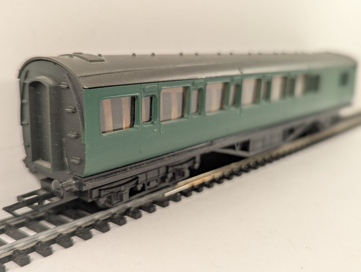 Graham Farish OO Gauge Southern Railway Suburban Brake Coach Passenger Coach