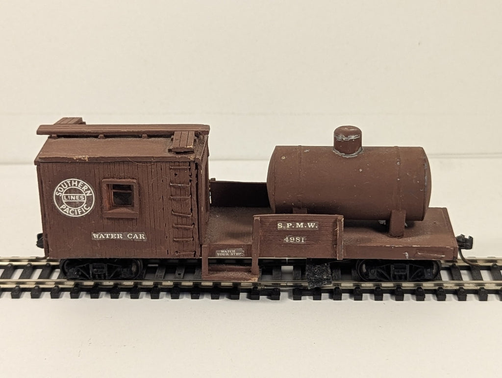 Kitbuilt HO Scale Southern Pacific MOW Water Car 4981 Southern Pacific MOW Brown