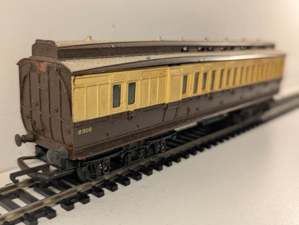 Tri-ang Railways R333 GWR Clerestory Brake Third Coach OO Gauge