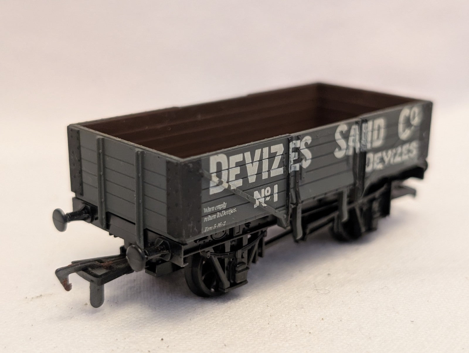 Airfix OO Gauge Devizes Sand Co. 5 Plank Open Wagon Goods Wagon
