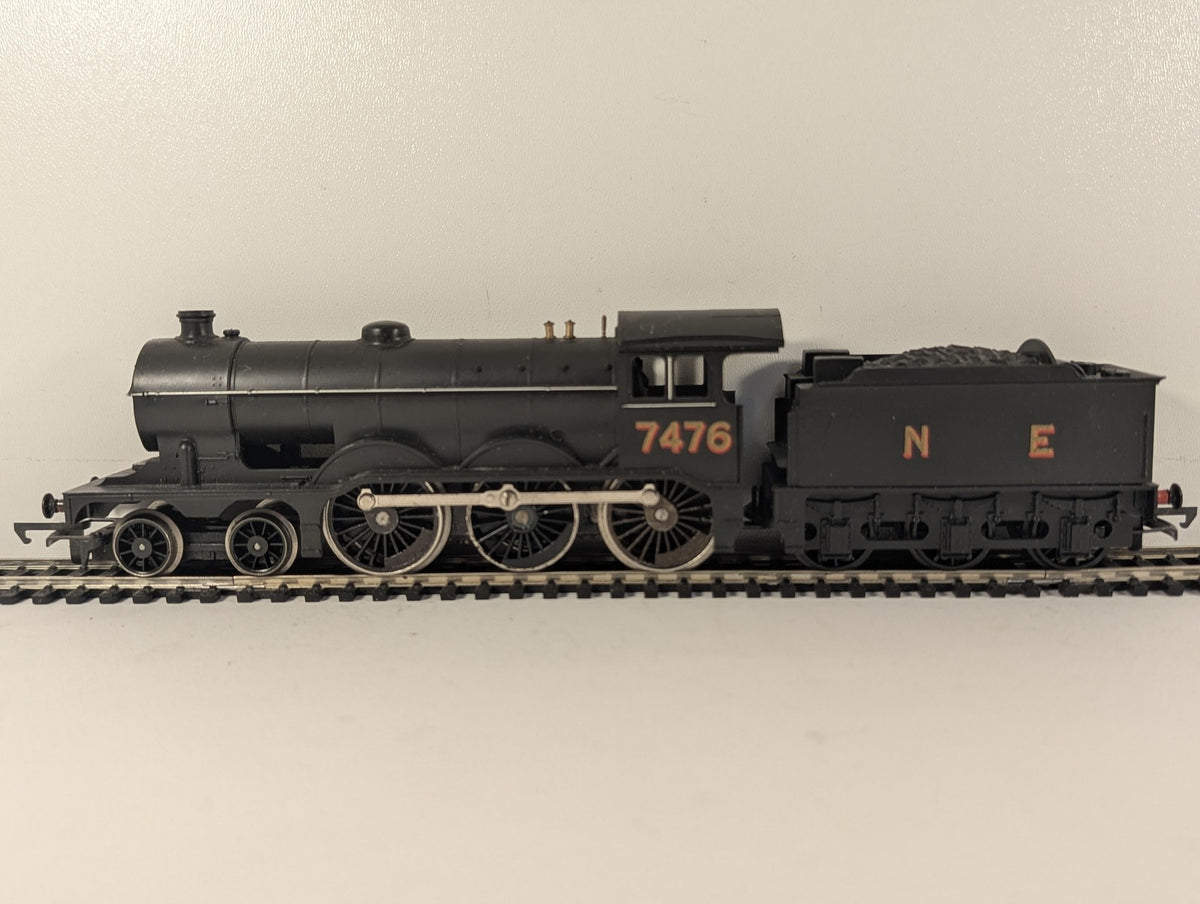 Hornby OO Gauge Class B12 Steam Locomotive 7476 NE Black R150 Spares or Repair