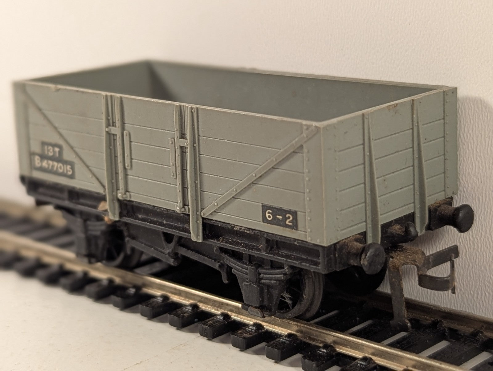 Hornby Dublo 13 Ton Standard Wagon B477015 OO Gauge