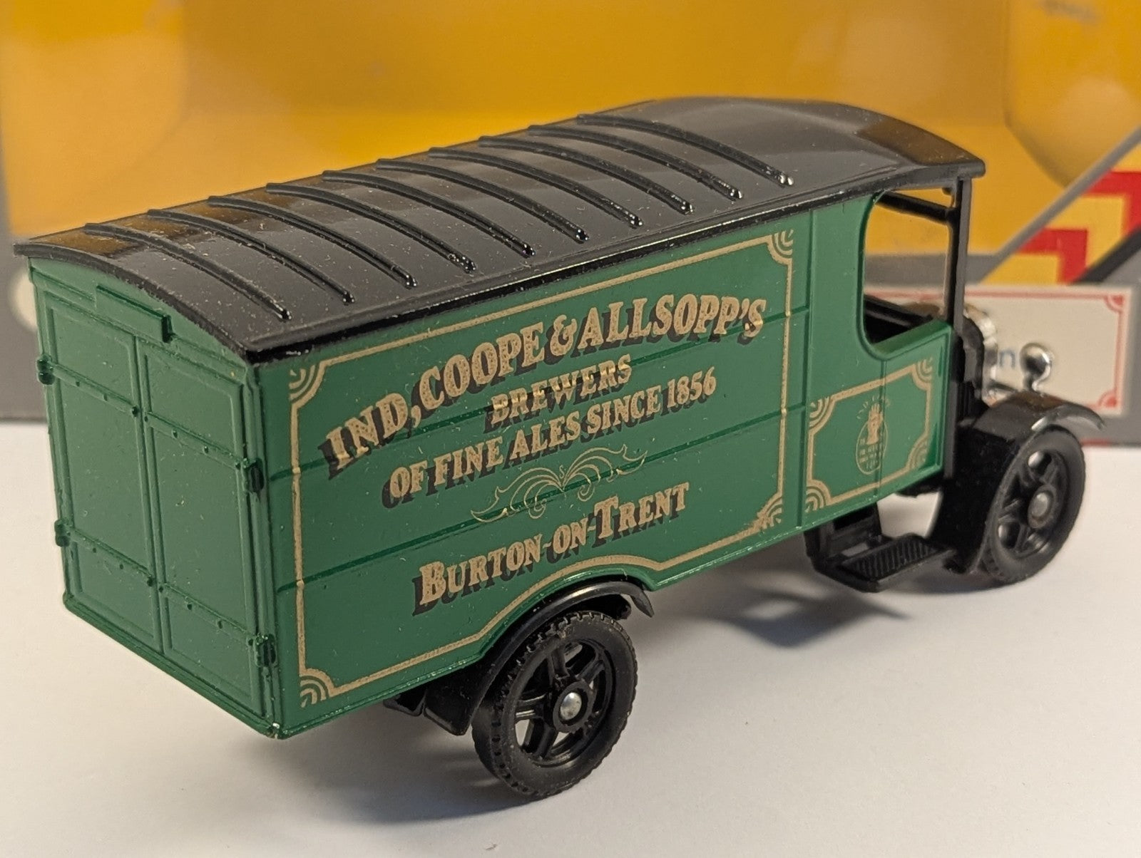 Corgi Classics C846 Thornycroft Van Ind Coope