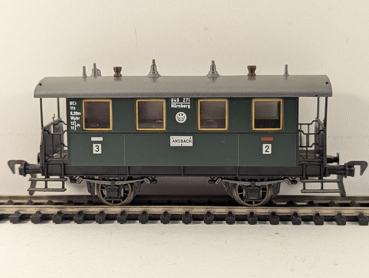 Fleischmann HO Gauge DB BCi 2nd/3rd Class Passenger Coach 049 271 DB Green 5052