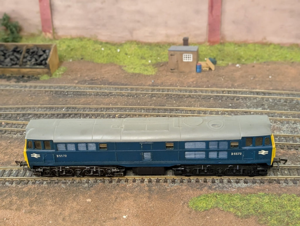 Tri-ang R357 OO Gauge BR Blue Class 31 D5572 Replacement Roof