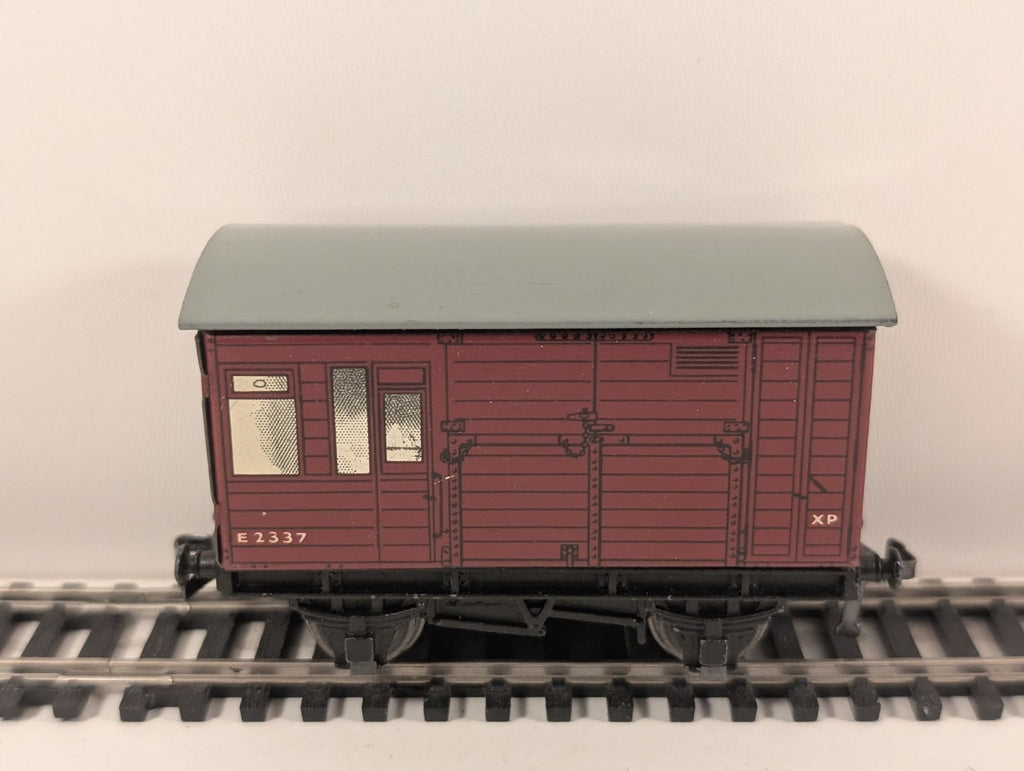 Hornby Dublo E2337 Tinplate Horse Box Wagon in Maroon