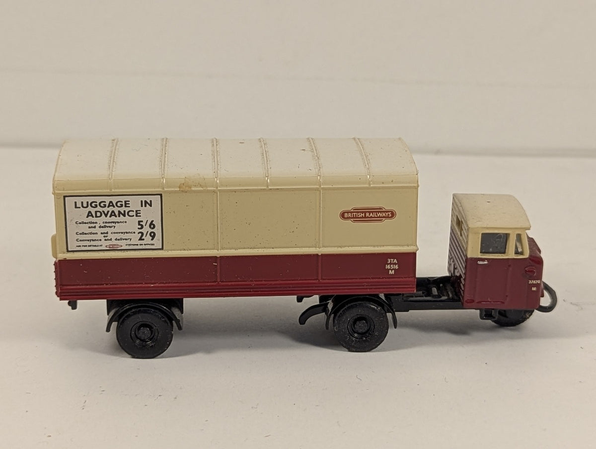 Oxford Diecast 1:76 Scale Scammell Scarab Box