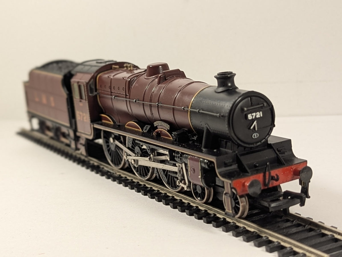 Bachmann OO Gauge LMS Jubilee Class 5721 'Impregnable' Steam Locomotive LMS Red