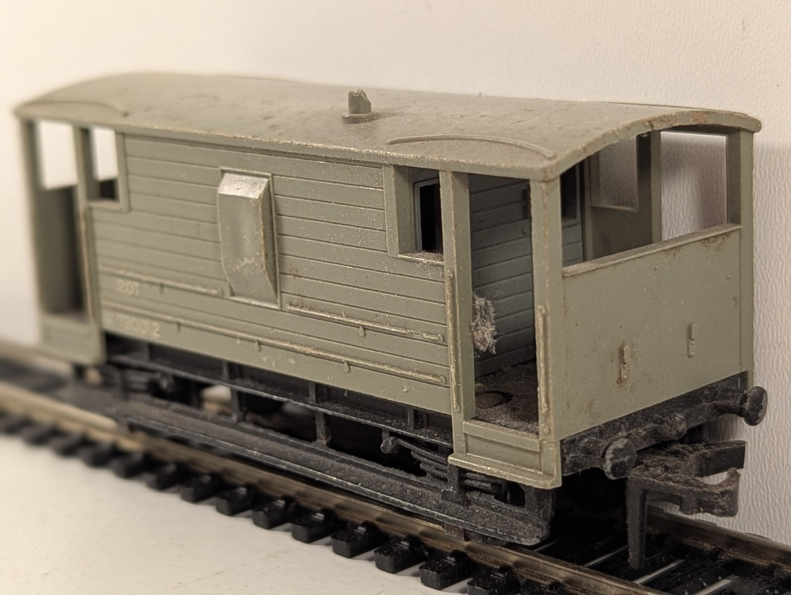 Hornby Dublo BR 20 Ton Goods Brake Van OO Gauge