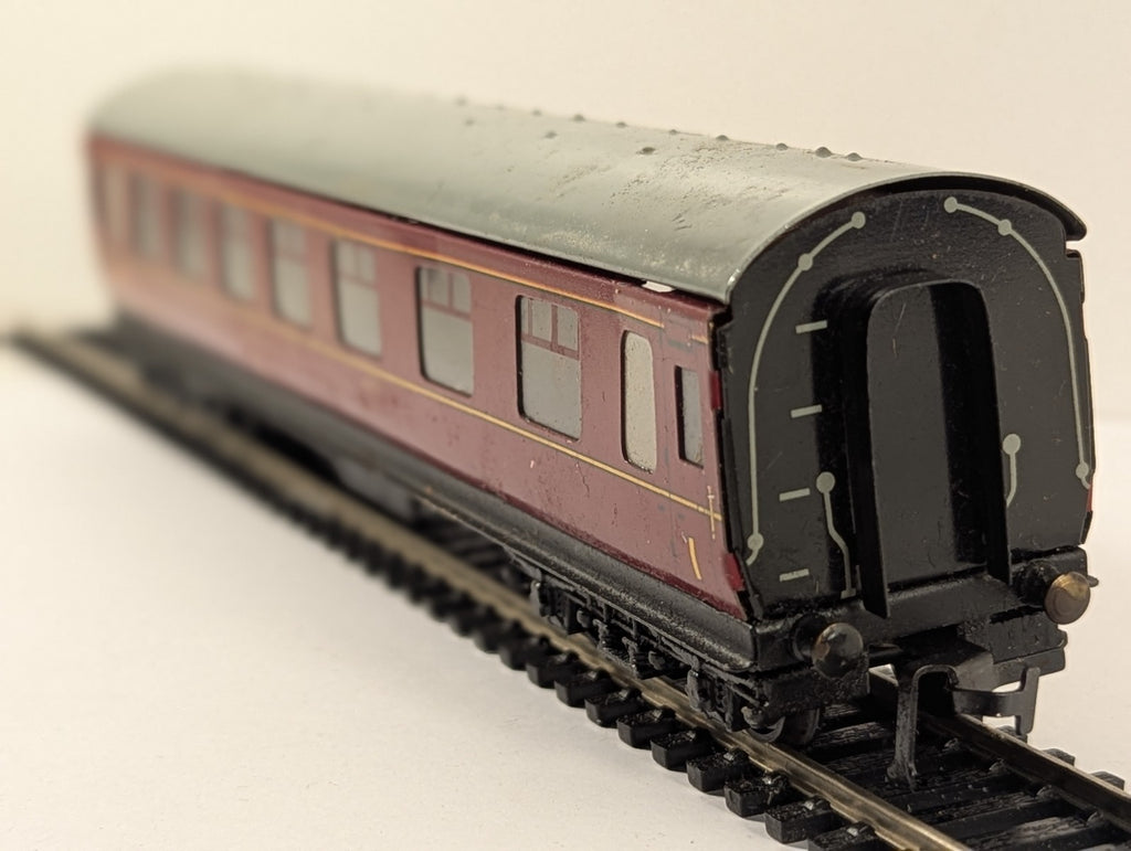 Hornby Dublo OO Gauge Stanier Composite Coach BR Maroon