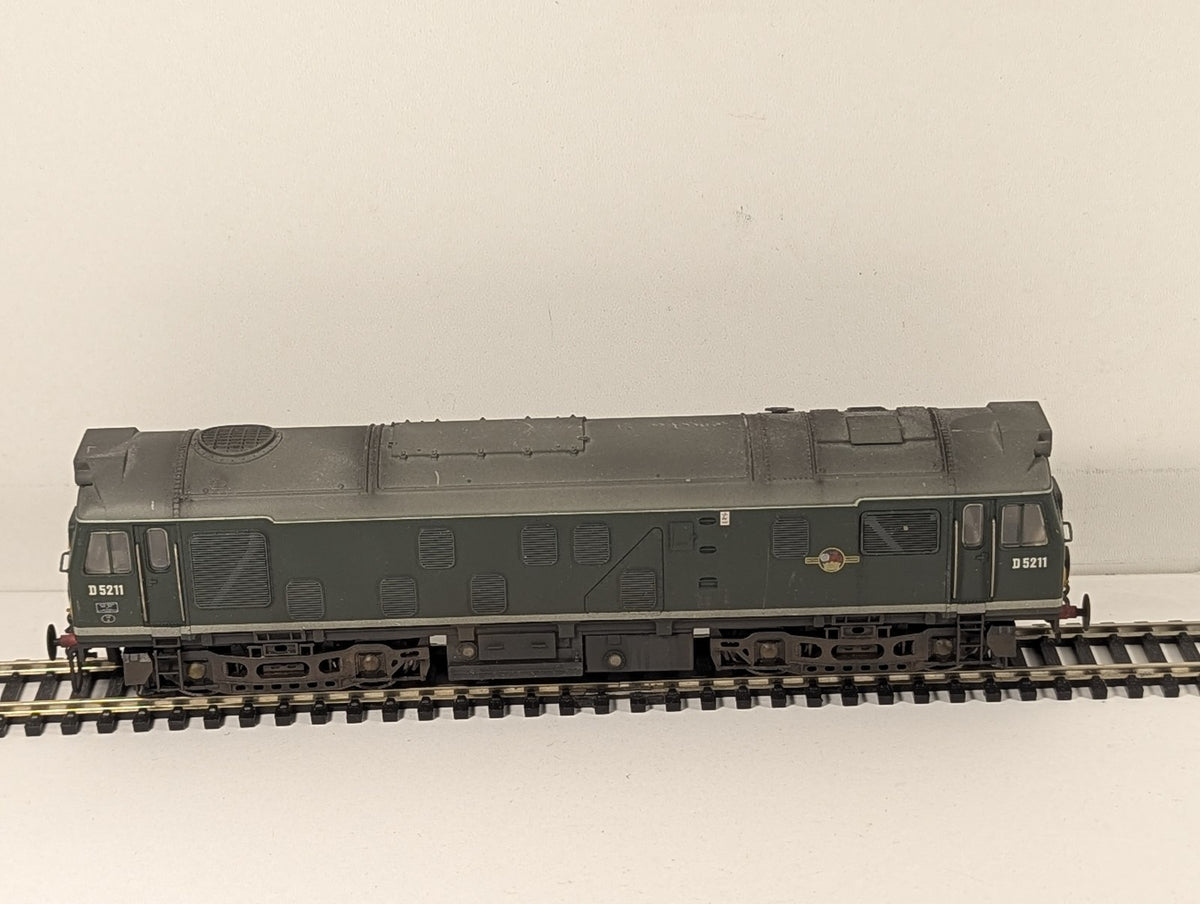 Bachmann Branchline 32-325DC Class 25/1 D5211 in BR Green