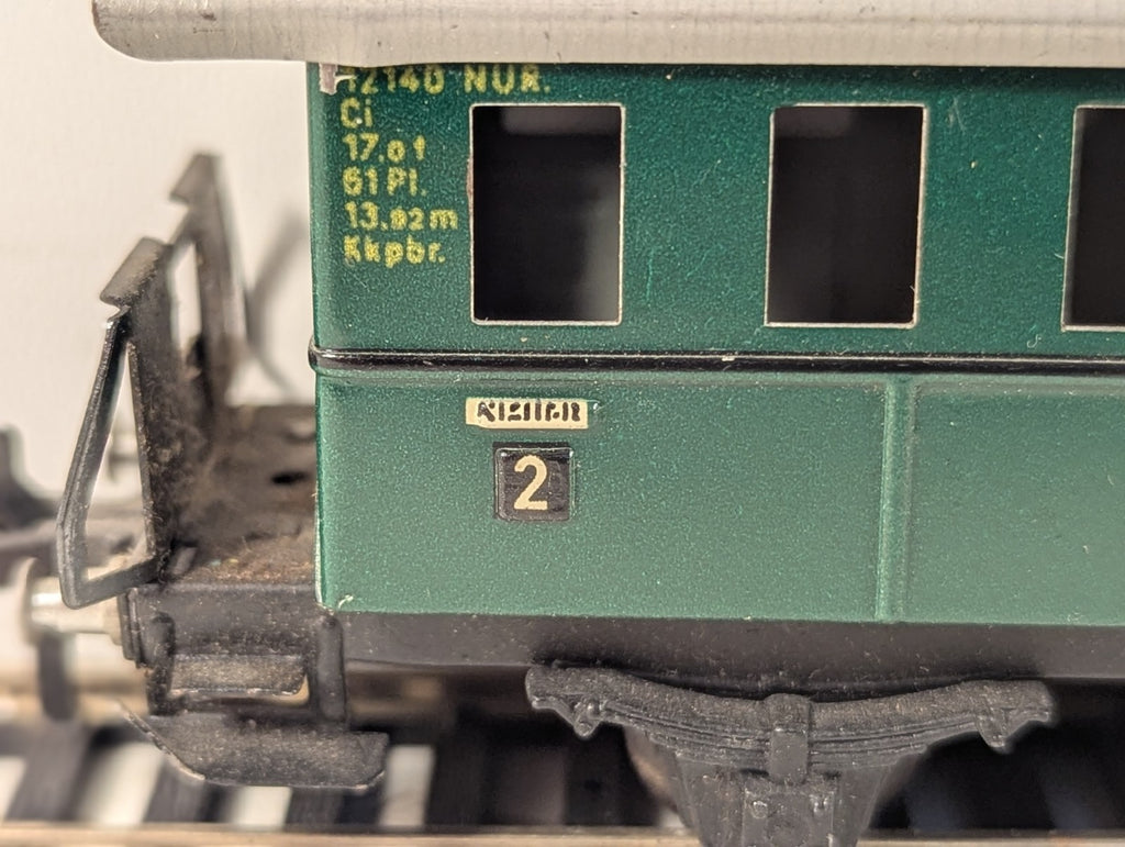 Fleischmann HO Gauge Tinplate 2-Axle Passenger Coach 140 Nür Green