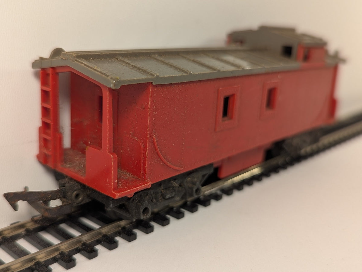 Tri-ang OO Gauge Transcontinental Caboose Red R115