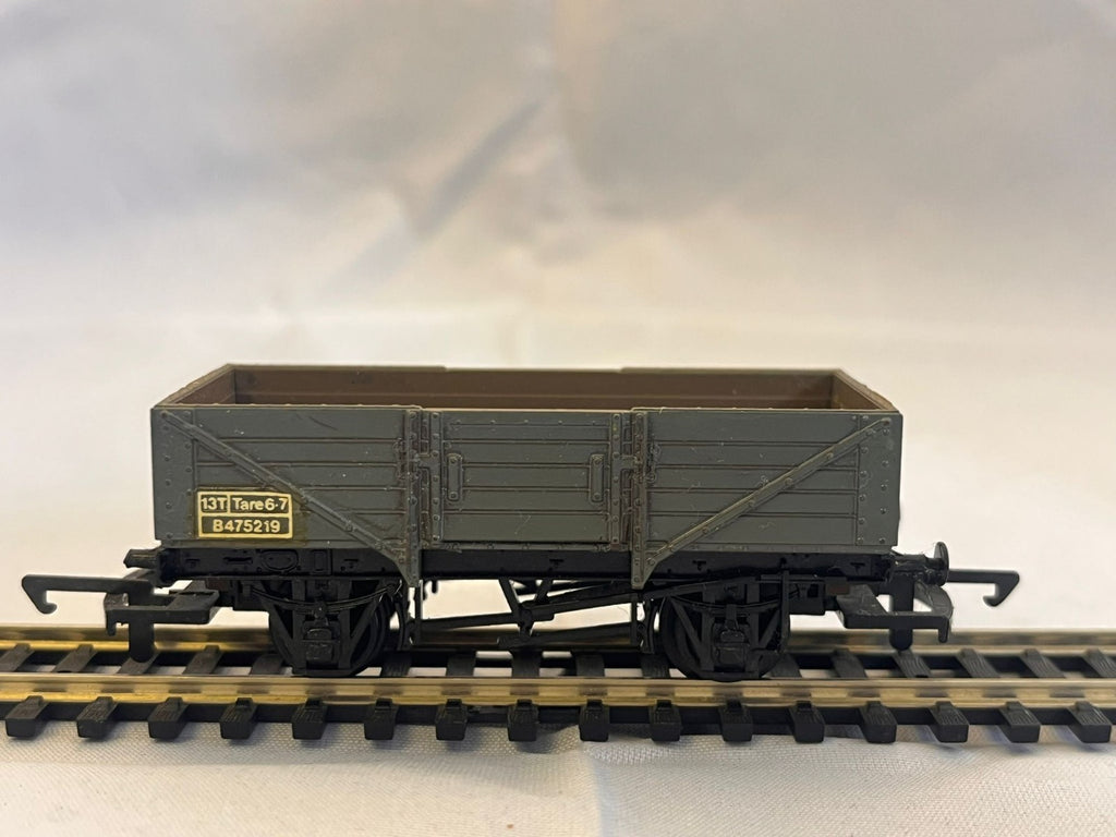Peco OO Gauge 7 Plank Open Wagon Kit Built