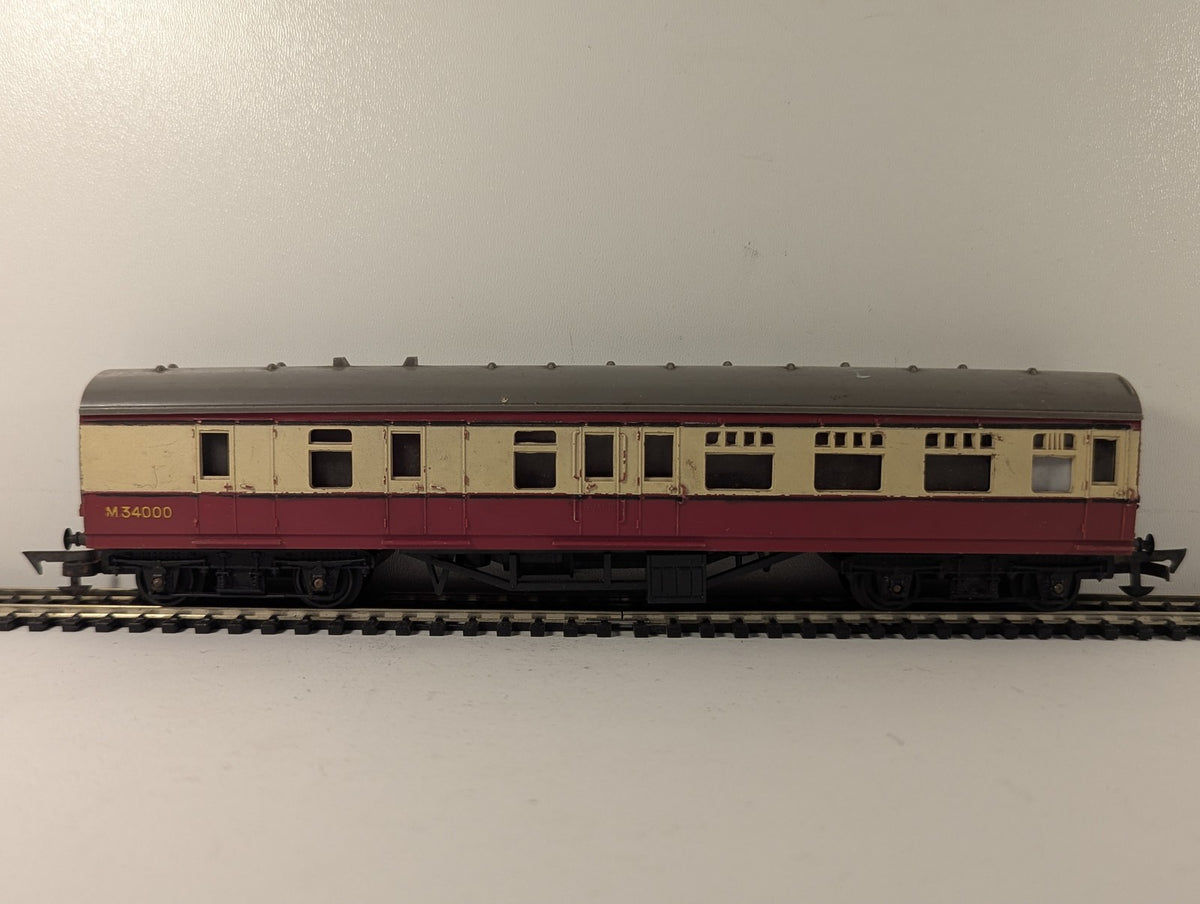 Tri-ang OO Gauge BR Mk1 Brake Second Coach Passenger Coach M34000