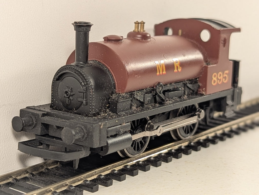 Hornby OO Gauge Midland Railway 0-4-0 Saddle Tank Steam Locomotive 895