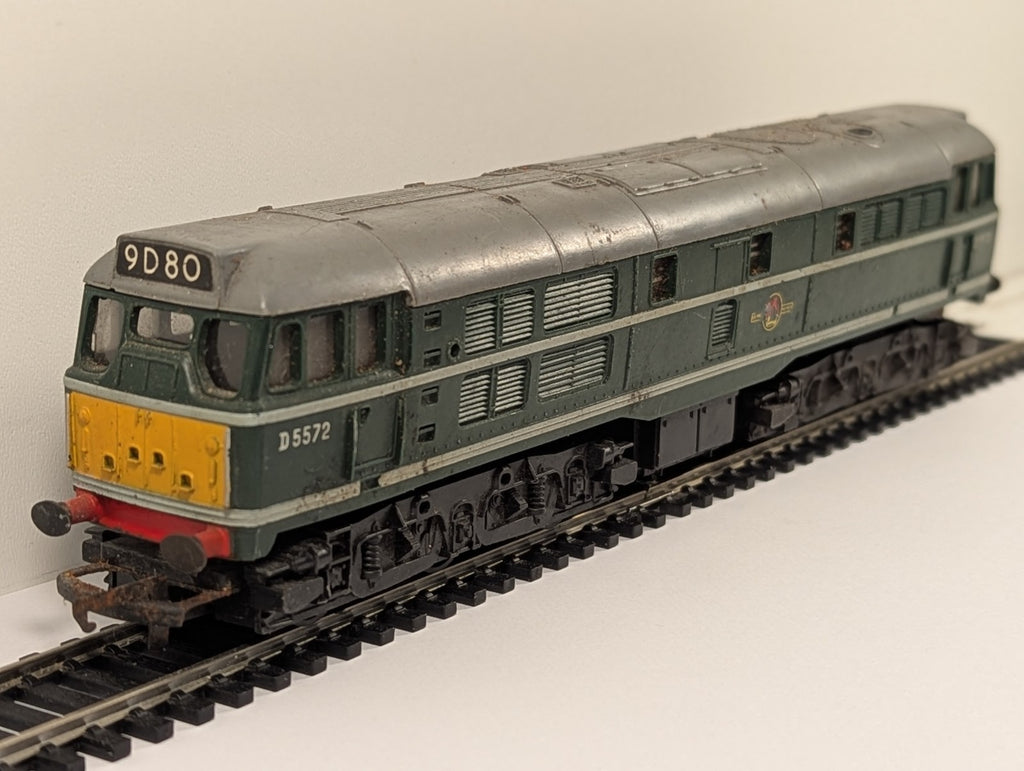 Tri-ang Hornby R357 OO Gauge Class 31 Diesel Locomotive