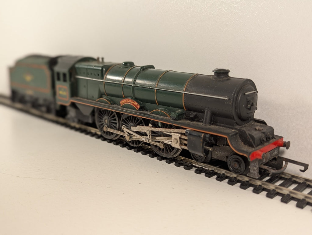 Tri-ang R386 OO Gauge LMS Coronation Class 46201 “Princess Elizabeth” – BR Green