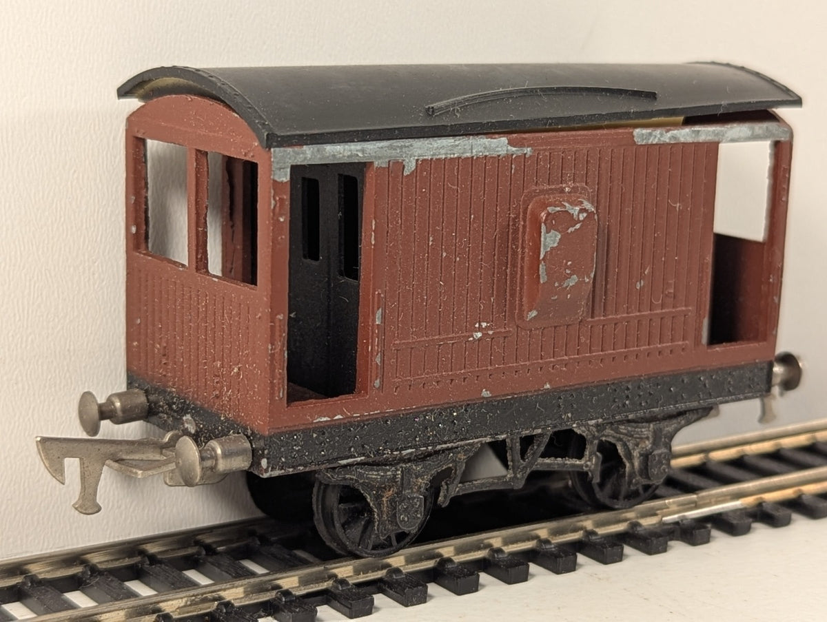 Graham Farish NE Brown 20T Brake Van